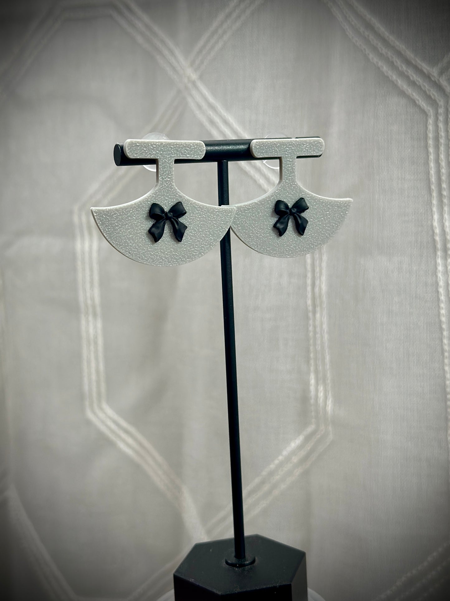 Ulu earring studs