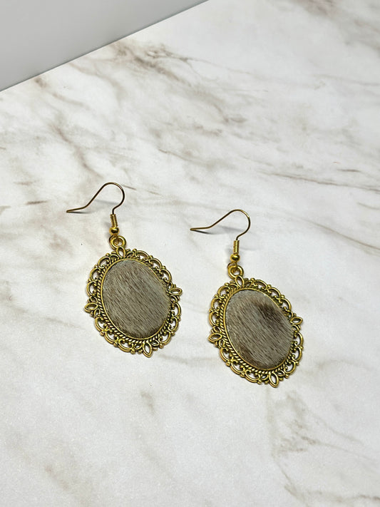 Seal skin gold earrings